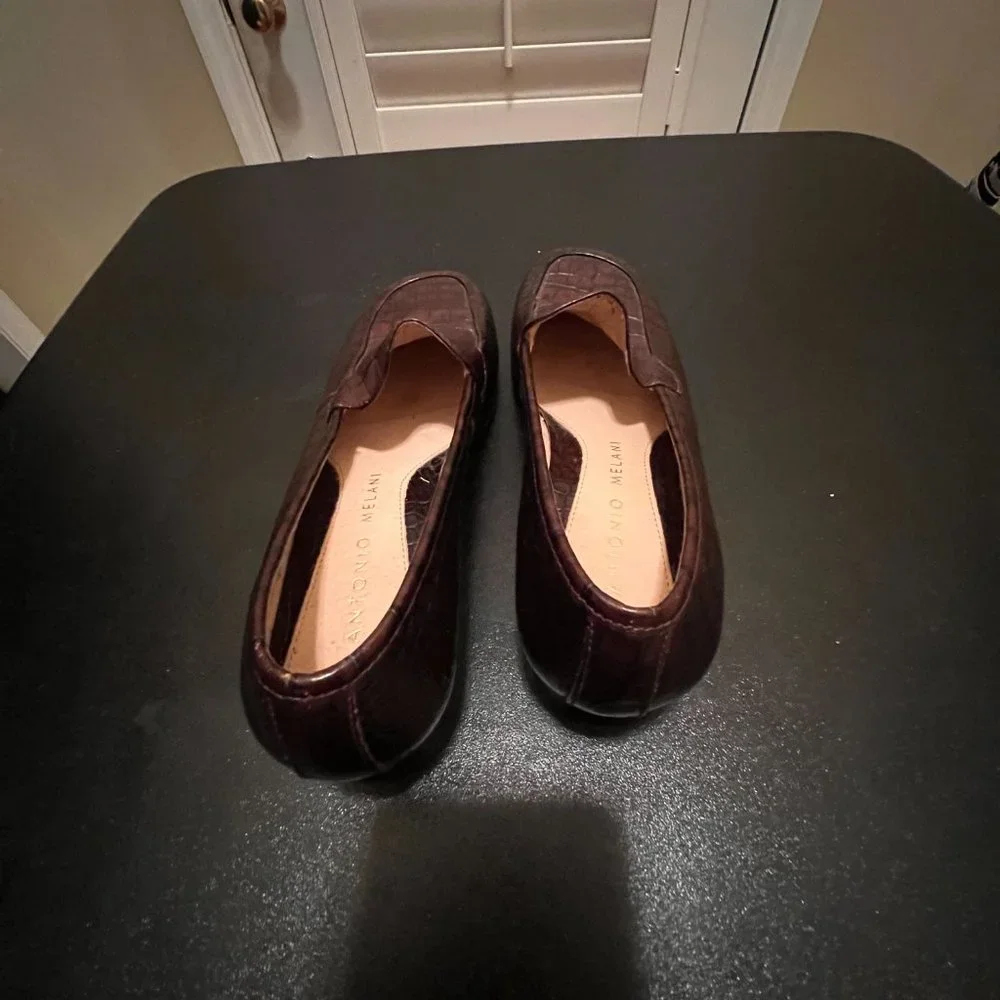 Antonio Melani slip on brown croc patterns size 6.5M